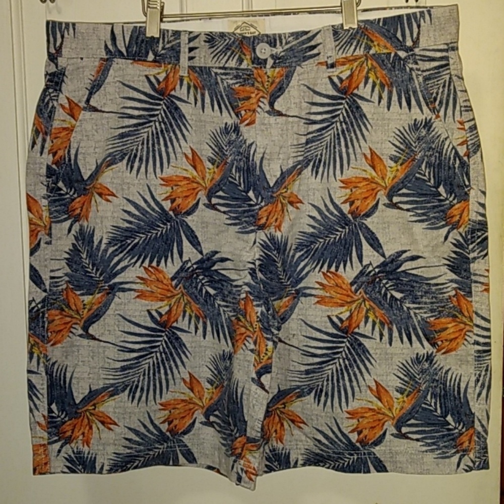 St. John's Bay flat front tropic print shorts